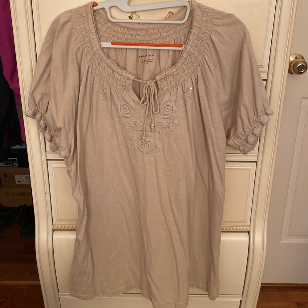 Women’s Charter Club beige top